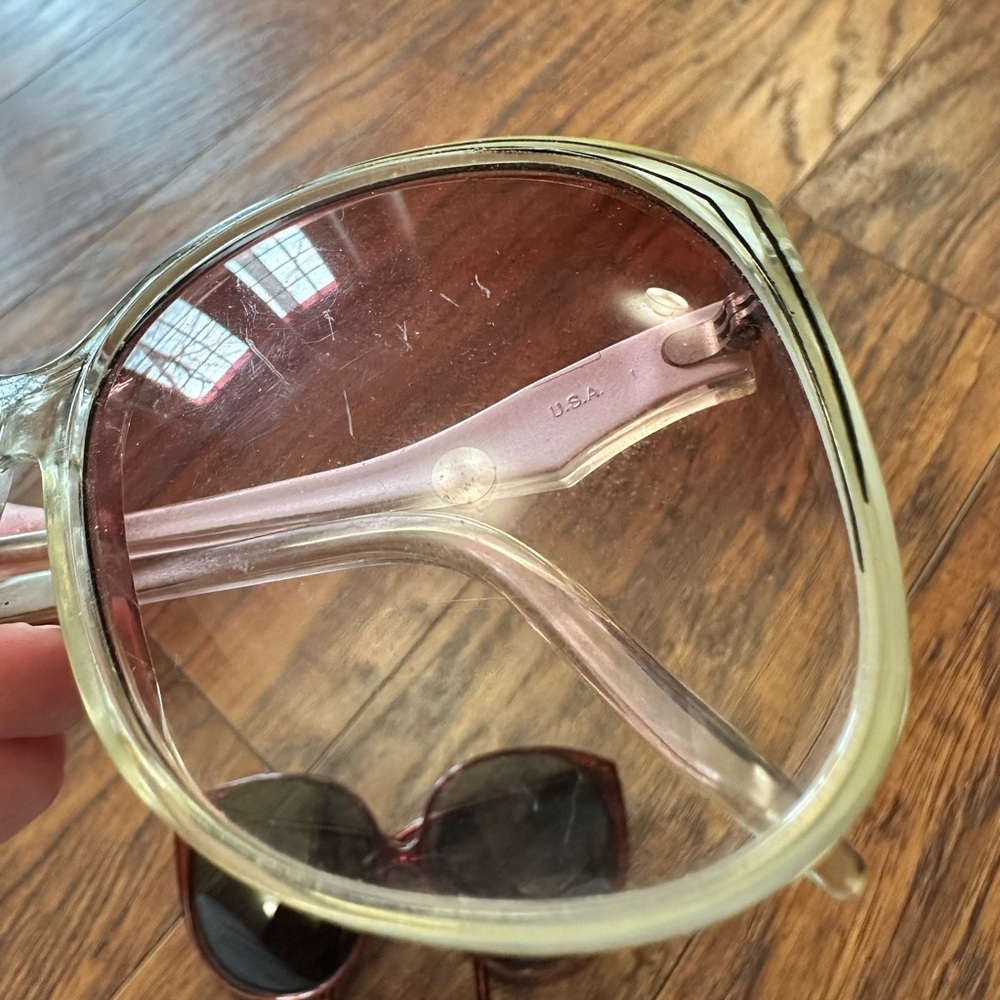 Vintage Foster Grant Sunglasses - Picture 3 of 13